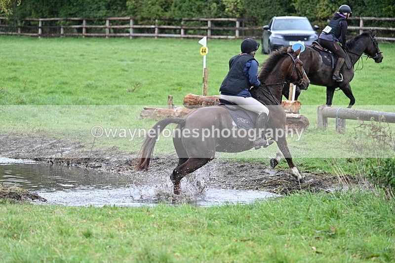 WJ7_1105 - Time at Photographer 12:22 to 12:35