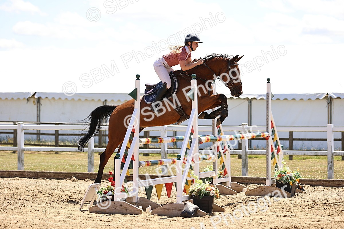 SBM_014520 - Class 15 - Senior Newcomers - 1.10m Open