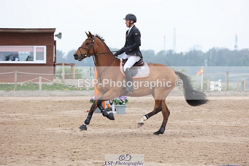 250424-130232-05696 - Cls 1 - 2 Star Small Tour