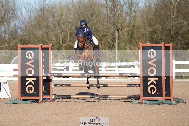 251130-112819-01084 - Cls 5 Pony Discovery & 90cm Open