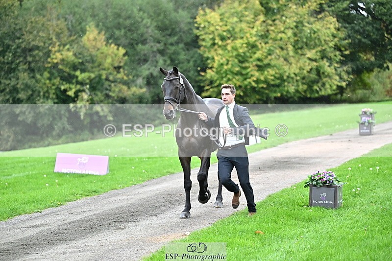 251022A-160257-00653 - A-004-Max.Warburton