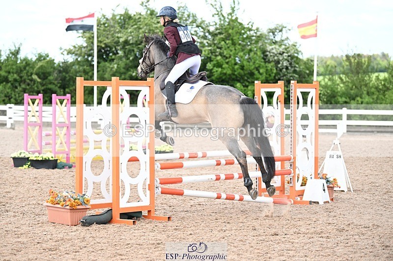 250504-123006-03232 - Cls 17+18 Club and Schools 80cm