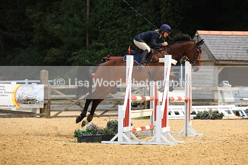 3E7A1297 - Class 4: Senior British Novice/90cm open