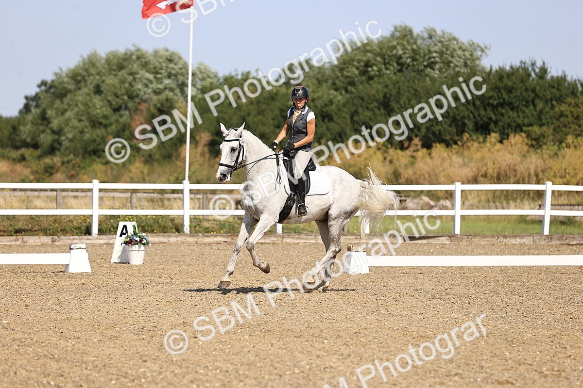 SBM_009280 - Novice 5 - 9.50-10.53