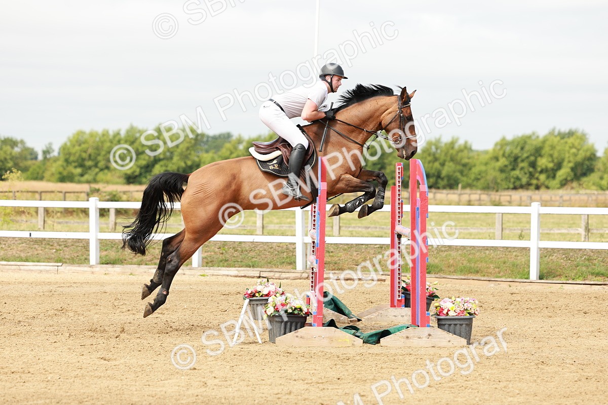 SBM_016899 - Class 20 - Senior Newcomers - 1.10m