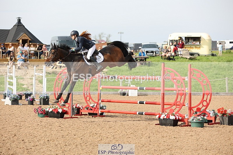 240511A-171212-15248 - Cls 38 National 1.40m Open