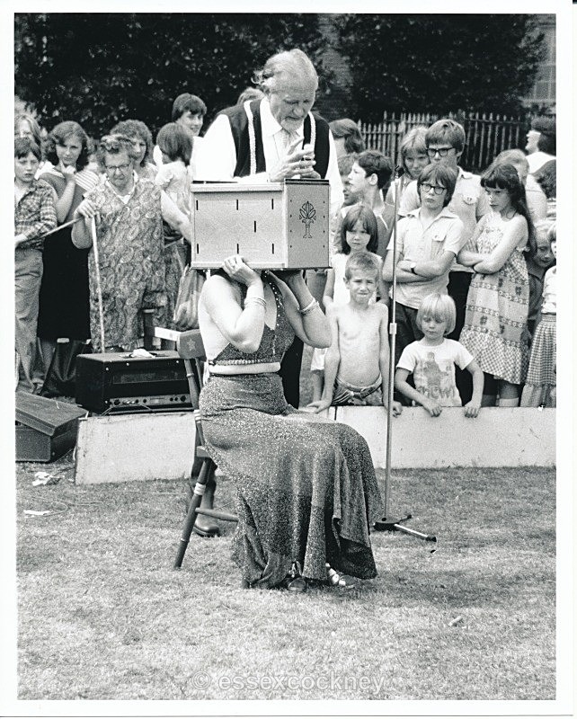  - Open air Circus Barmy park Bethnal green
