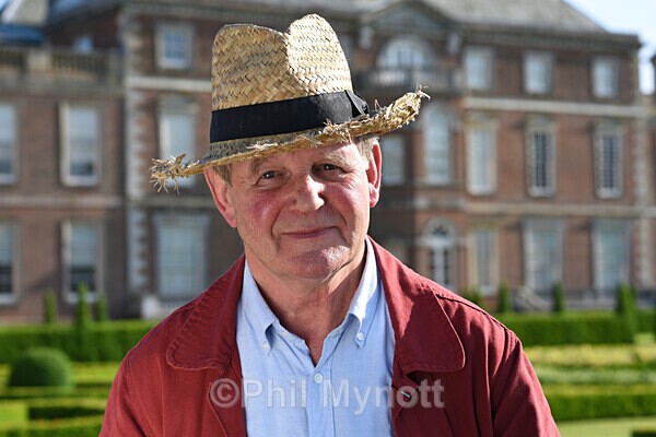 Sir Michael Morpurgo OBE... - Portraits