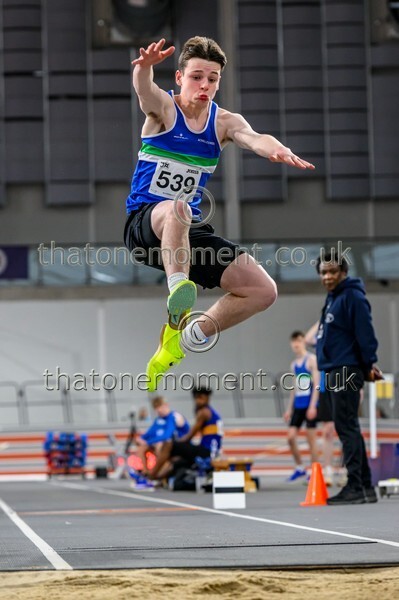 AgeInd25SAT-918081 - Field Male