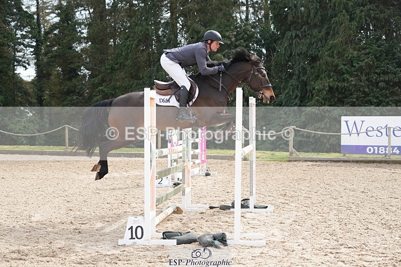 260322A-131559-01820 - 12 Newcomers 1m 10 Open