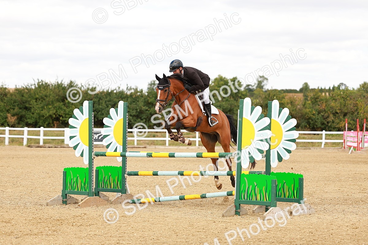 SBM_006877 - Class 4 - Senior British Newcomers - 1.10m