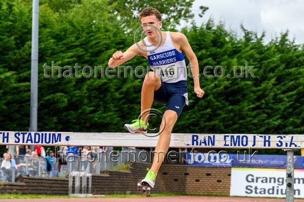 Age26 SUN-919205 - Track Male Set One