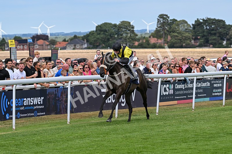 050725-Race 3-Lady Roxby-7938 - Race 3