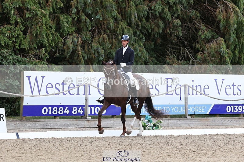 250809A-112424-03158 - 124-Mark.ForrestMarchioness.De.Fleurs