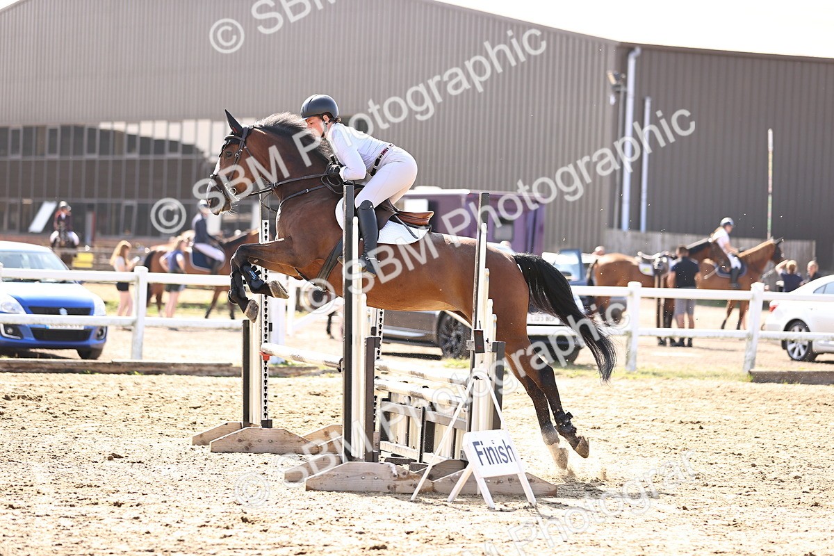 SBM_005691 - Class 9 - Senior British Novice - 90cm