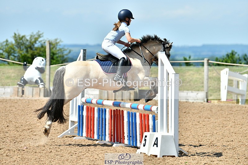 230625A-113435-03789 - Cls 34 Stepping Stones 128 + 138cm