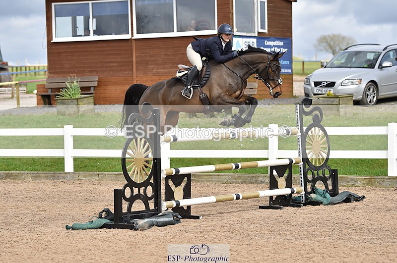 240403A-151548-00922 - Cls 5 Foxhunter and 1.20m Open