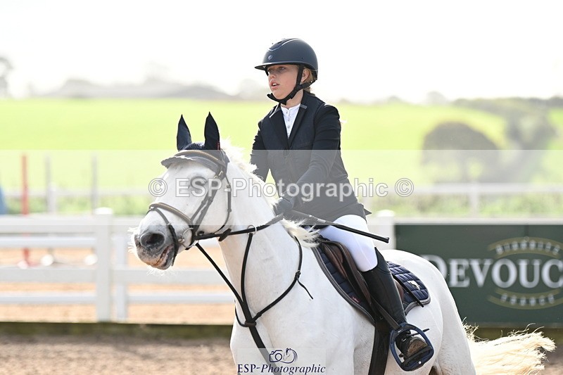 241026A-115205-00809 - SAT Cls 8 Pony Discovery and 90cm Open