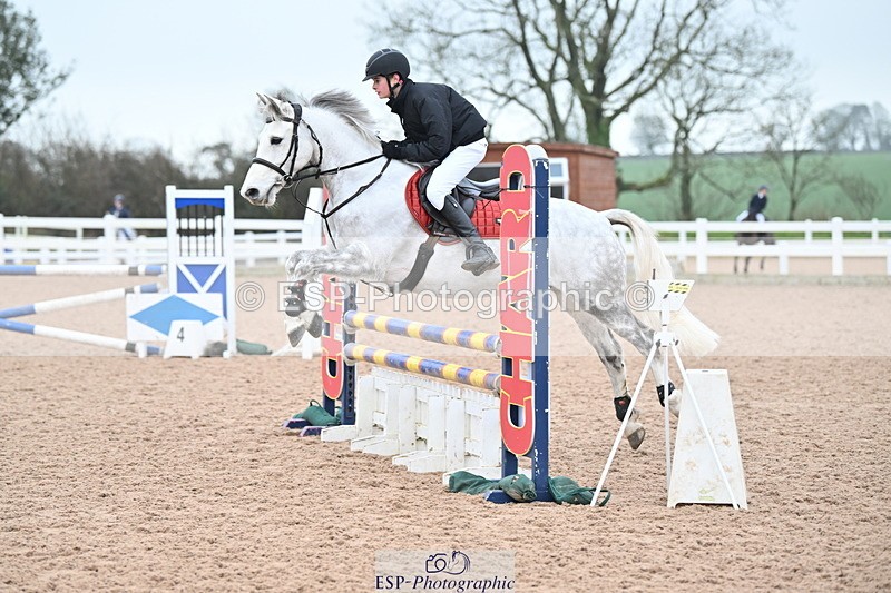 240128A-112115-00502 - Cls 3 Pony Discovery and 90cm Open