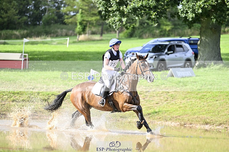 240804-180232-19176 - 755-Amber_Williams-THE_EMERALD_LILY