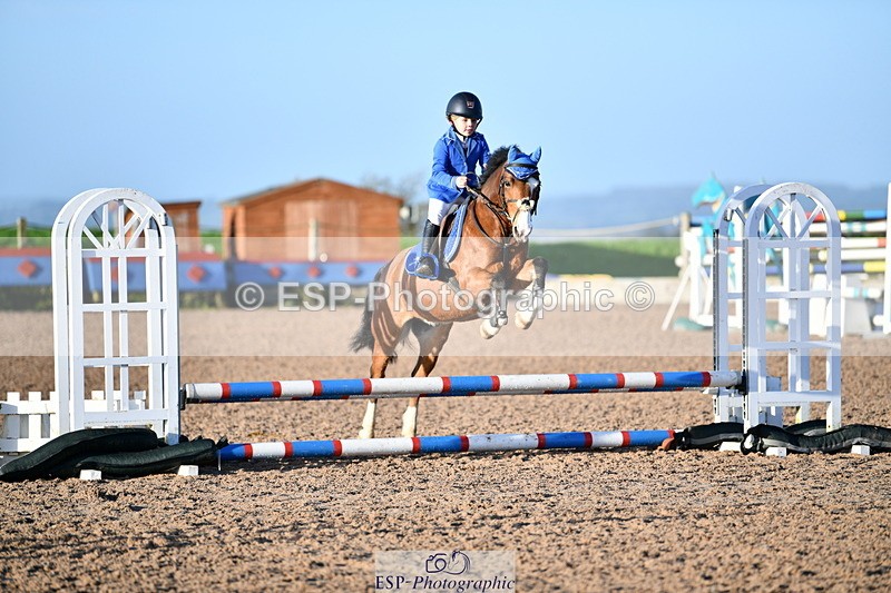 241026A-091431-00400 - SAT Cls 19 Clear Round 50cm