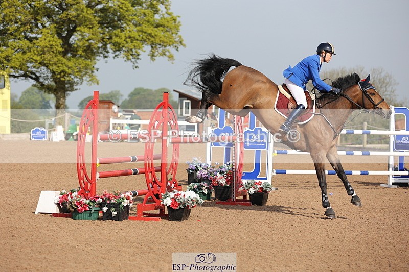 240511A-090424-10907 - Cls 32 Foxhunter