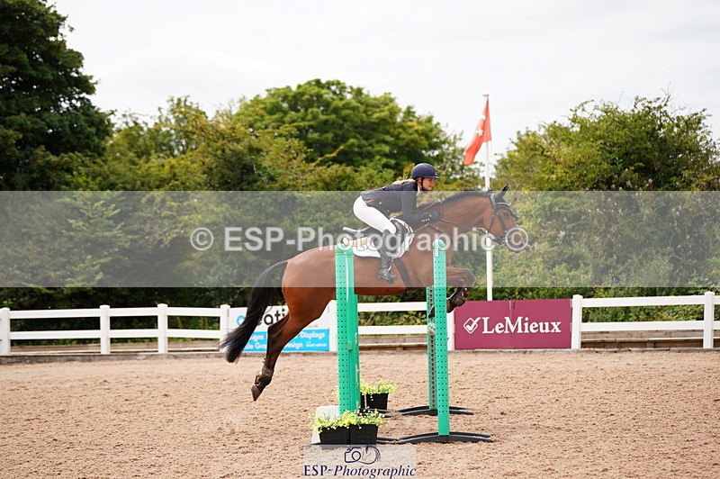 240803A-140830-08405 - Cls 38 1.05m Amateur Qualifier