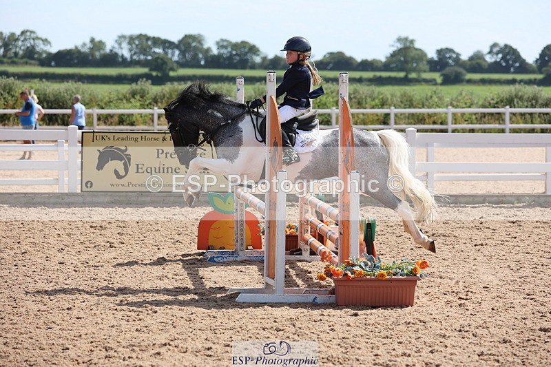 240629A-161019-07930 - Cls 13 Stepping Stones 128cm + 138cm