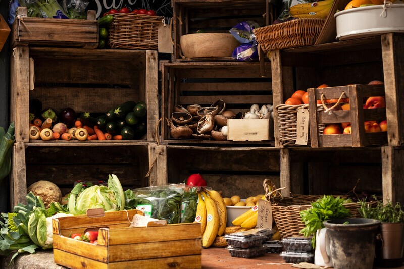 Get your fresh veg here, luv! - Food Photography