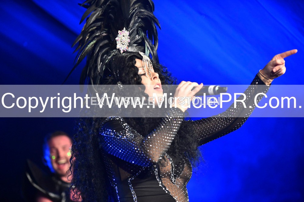 SH4_7056 - The Cher Experience
