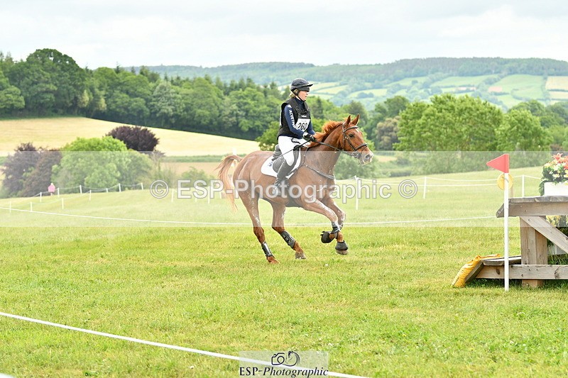 250524A-161334-14752 - C-260-Georgie.Frow-RIVERSTOWN.ROYAL