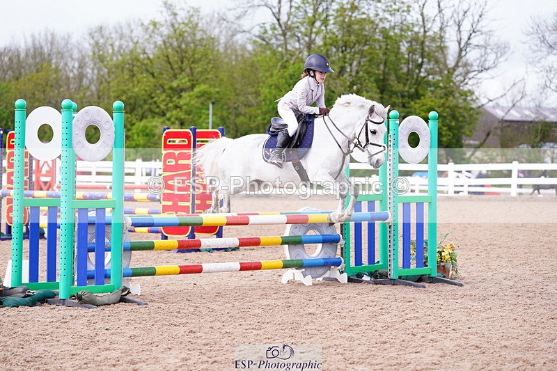 240505A-160128-07056 - Cls 22 & 23 Stepping Stones 128cm & 138cm & Under11's