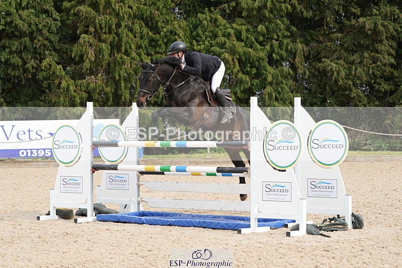 260322A-142651-01983 - 13 Foxhunter 1m 20 Open