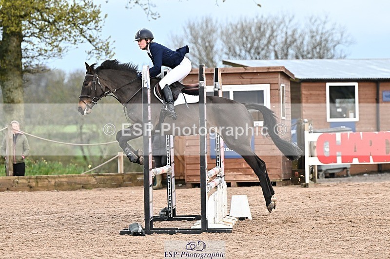 250416-090421-00016 - Cls 1 British Novice and 90cm