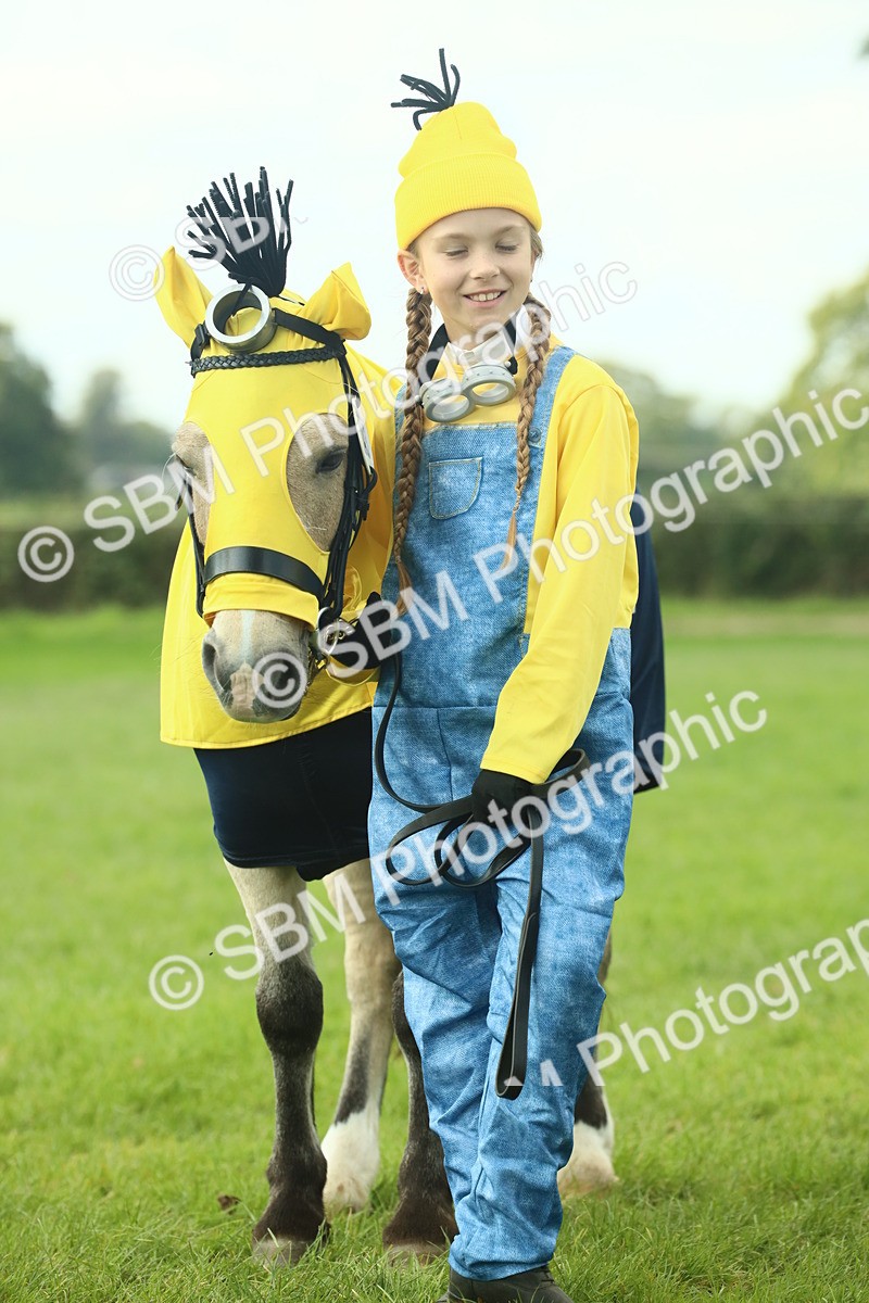 SBM_63606 - S35 - Fancy Dress Showing