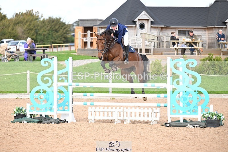 251005-142717-03902 - Cls 21 Newcomers and 1.10m