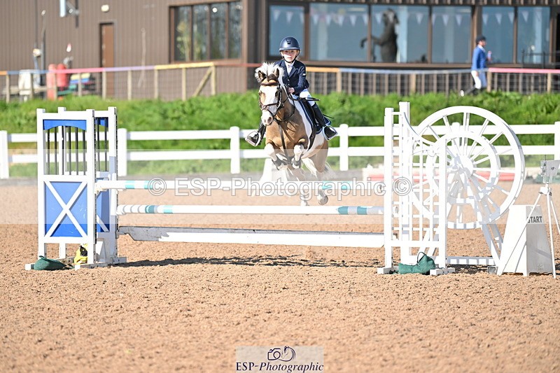 240504A-171627-03169 - Cls 24 Springboard 128cm & 138cm