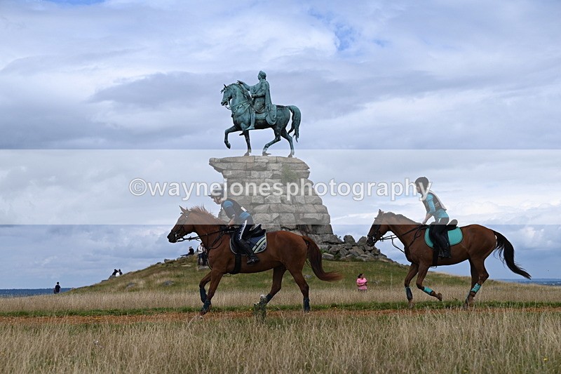 DSC_7737 - Time at Statue 13:16 to 13:52
