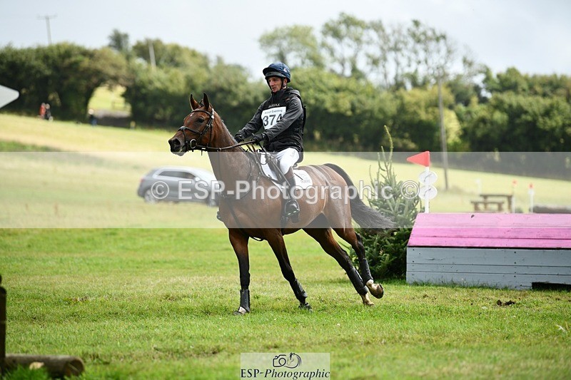 250831-120755-08521 - H-374-Tom.Jackson