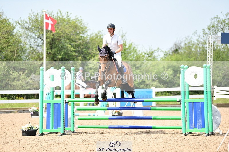 240512A-134017-18691 - Cls 41 Discovery and 1m Open