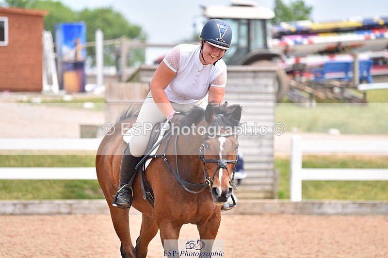 230609A-135856-01352 - Cls 12 1.05m Amateur Qualifier