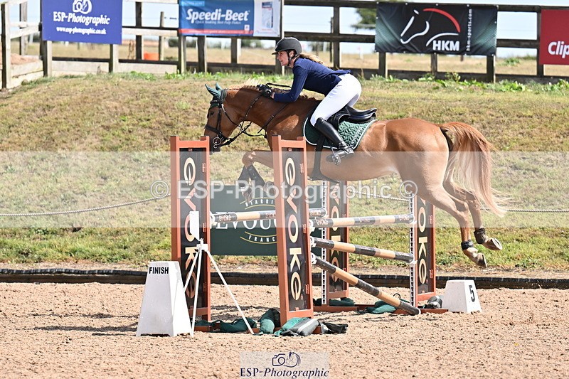 250827B-130158-00460 - Cls 4 Snr Newcomers 1.10m