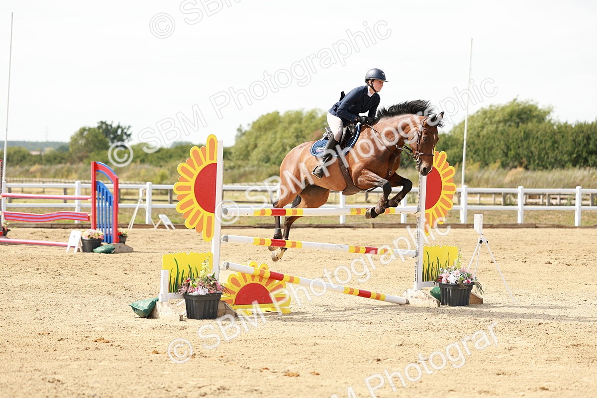 SBM_008126 - Class 4 - Senior Foxhunter - 1.20m Open