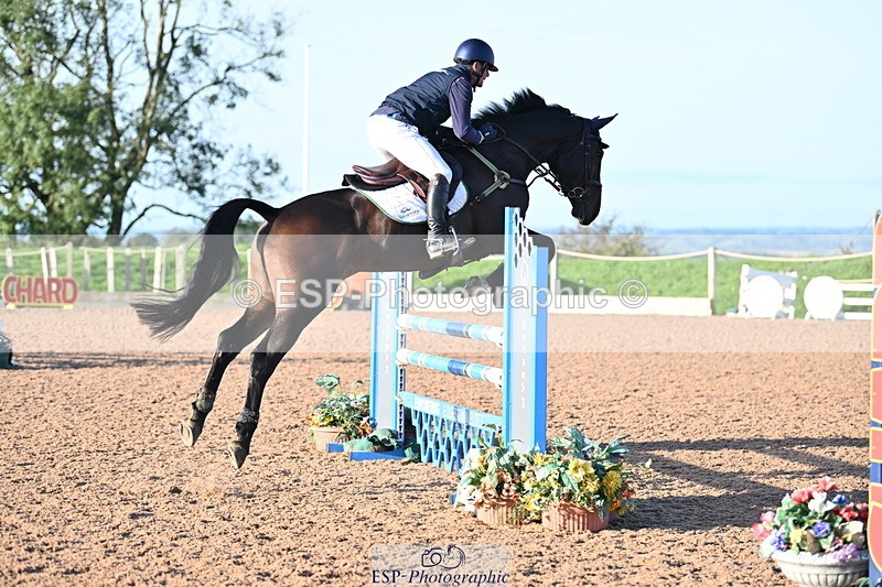 231015A-091536-06897 - Cls 28 Newcomers & 1.10m Open