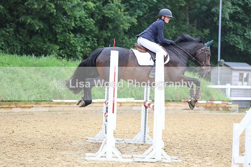 3E7A5392 - Class 4: Senior British Novice/90cm open