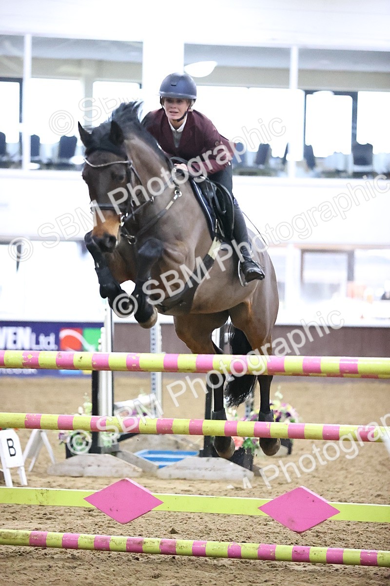 SBM_010222 - Class 25 - Equestrian Senior Foxhunter 1.20m
