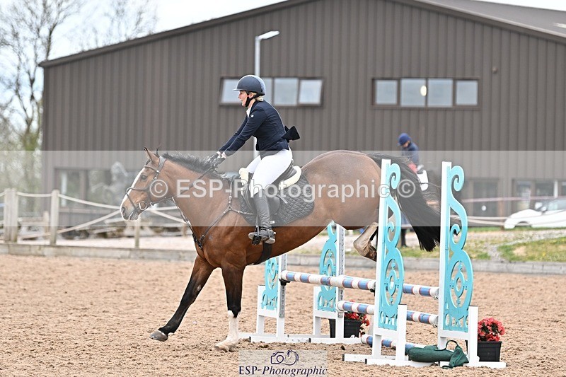 250414-105926-00342 - 80cm Round 1