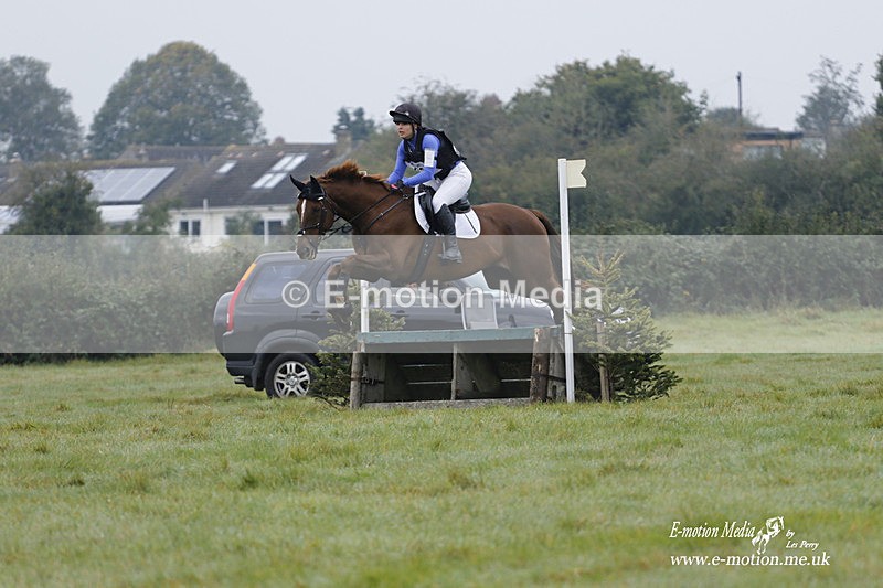 WWHT 171021 0556 - Novice Restricted (0.80m)  17/10/21