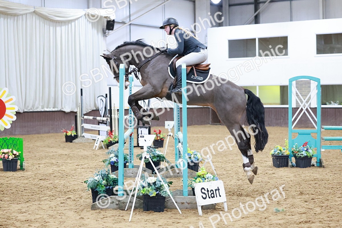 SBM_007550 - Class 24 - Nupafeed Supplements Senior Discovery/ 1m Open