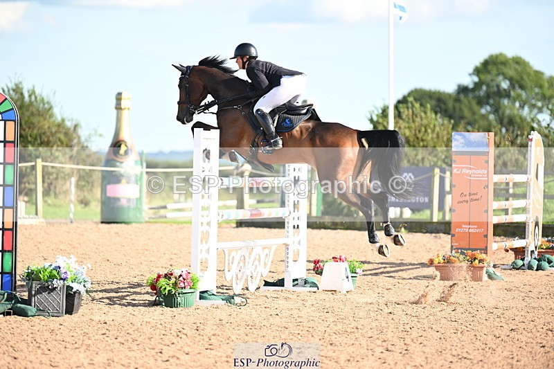 240913A-162243-05225 - Cls 18 National 1.40m Open